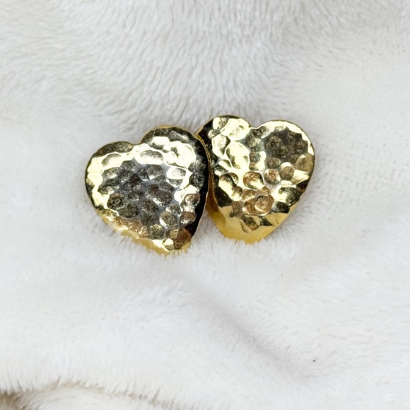 Unknown Jewelry - Vintage Hammered Gold-Tone Heart Stud Earrings | 1980s/1990s | EUC